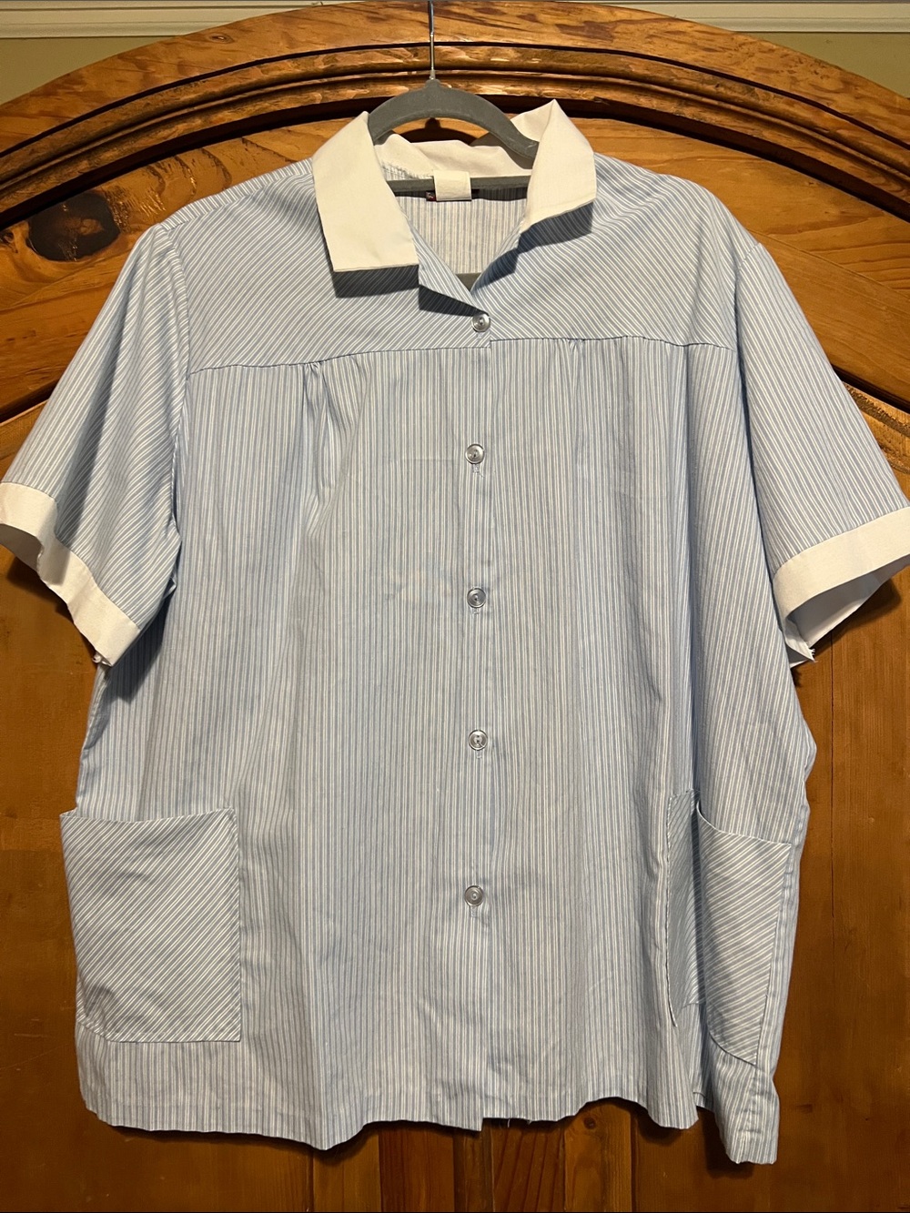 VINTAGE Lind Clare Classic Blue Stripe Short-Sleeve Shirt with White Trim